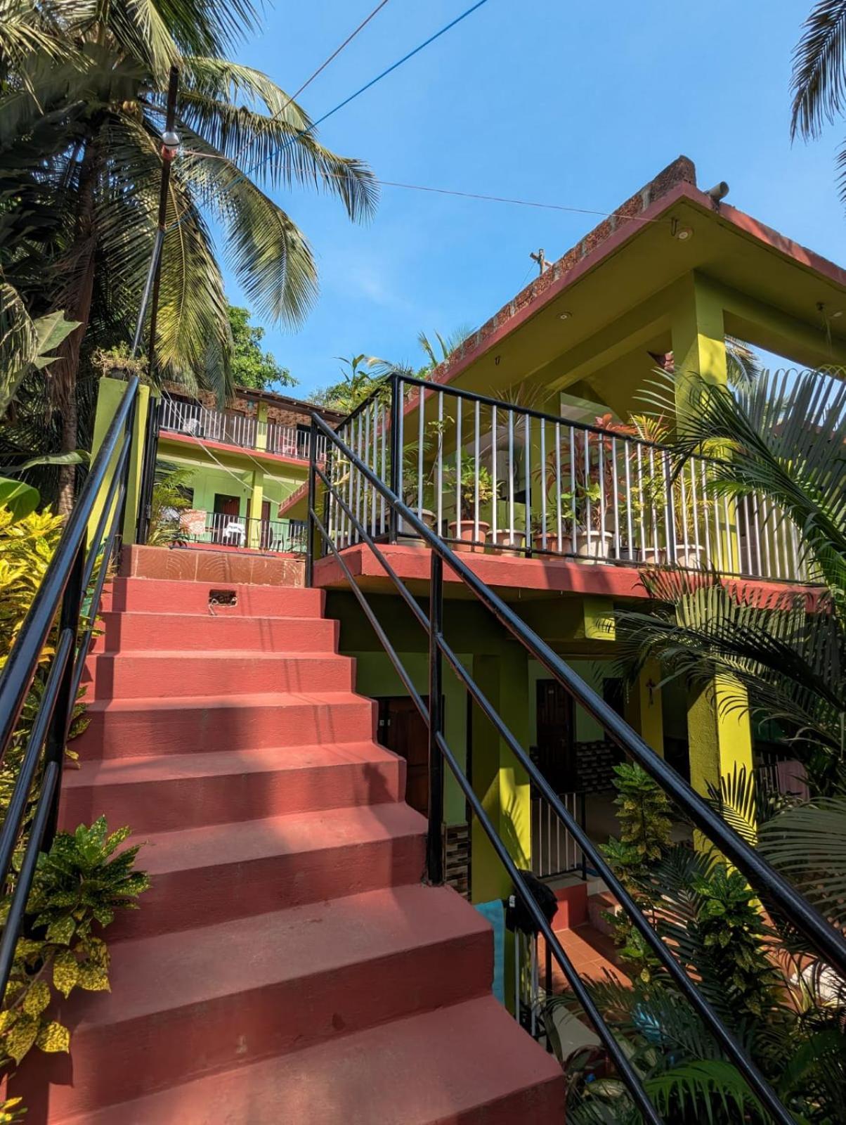 Luciano Guest House Арамбол Екстериор снимка